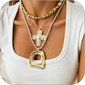 Modern Geometric Hollow Square Pendant Necklace for Women Gold D Fashion Jewelry